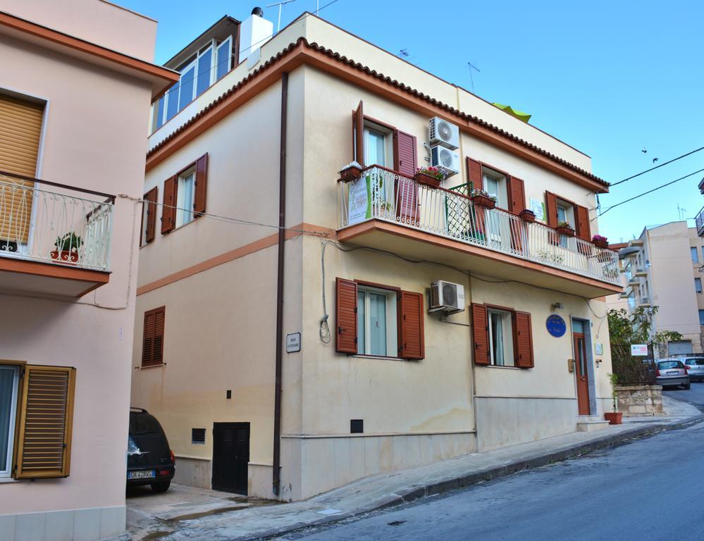 B&B Gelsomino Noto Buitenkant foto